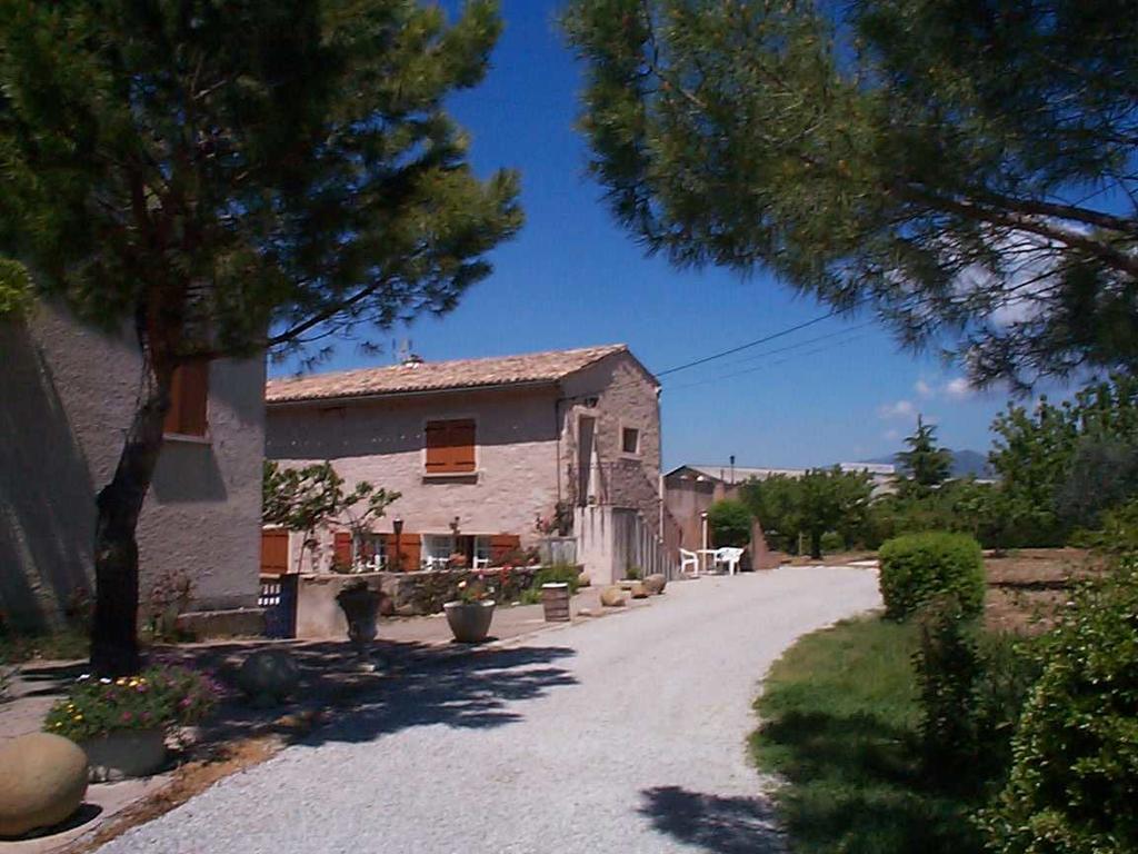 Вілла Mas Du Prescondu Mirabel-aux-Baronnies Екстер'єр фото